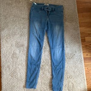 like new low rise hollister skinny jean jegging